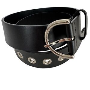 Coach 1 1/2 Inch Grommet Belt Black Leather Belt With Silver Hardware Size Small